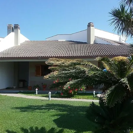 Bed and Breakfast La Stanza Di Sara 3*