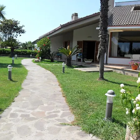 Villa Sara B&B Bed & Breakfast