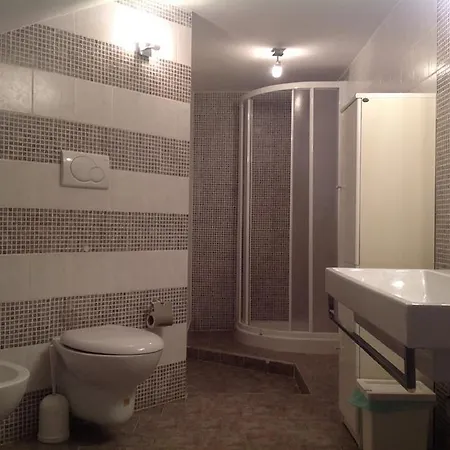 La Stanza Di Sara 치비타베키아