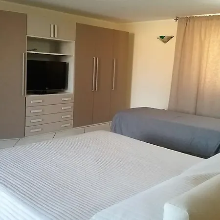 Villa Sara B&B Bed & Breakfast 3*